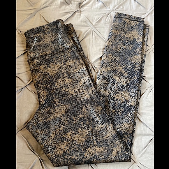 INC | Women’s Snake Print Leggings - Picture 1 of 3